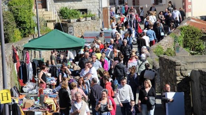 Vide greniers - Montigné le Brillant - Dimanche 4 mai 2025